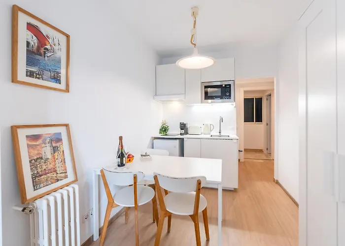 Loft Privado Reformado Centro 3min Ave * Χιρόνα